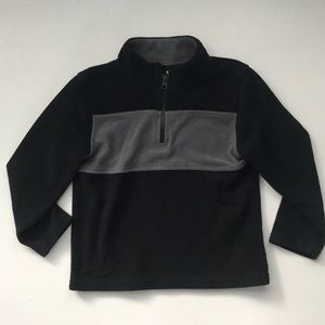 4S fleece with half zip neck, black gray